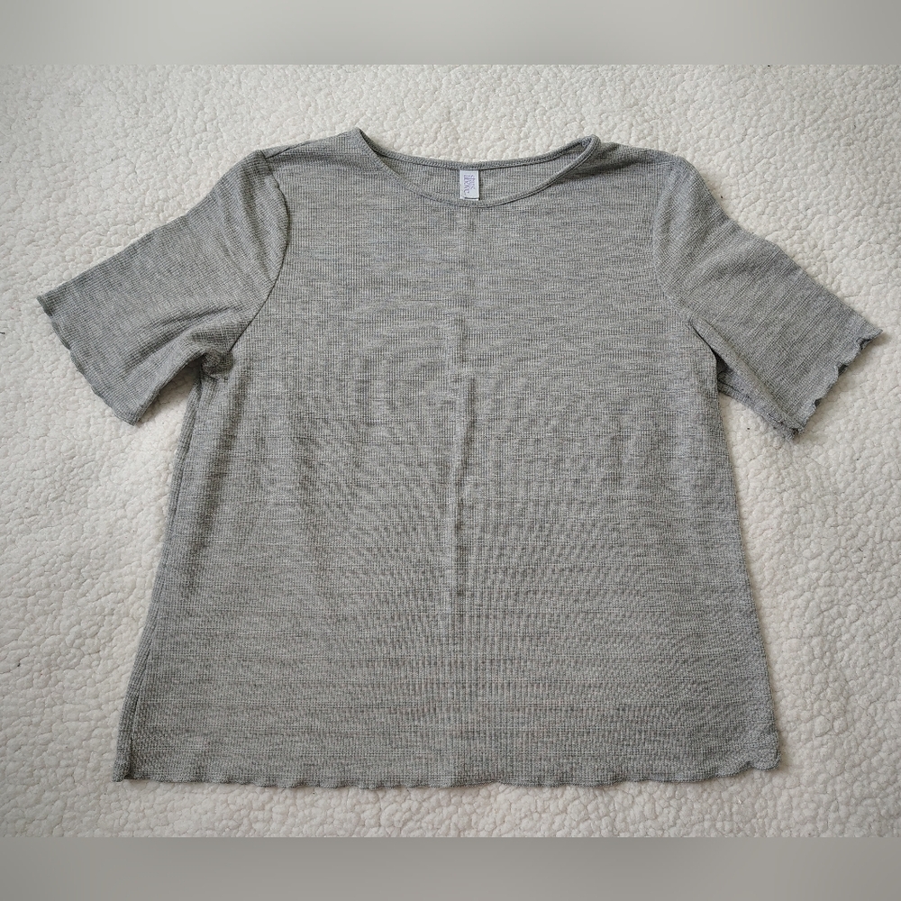 Stars Above Women's Medium Gray Short-sleeve Sleep Shirt w/ Scalloped Edges